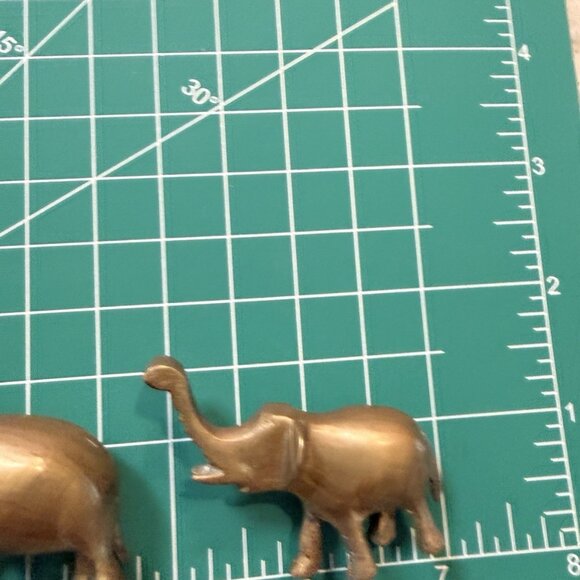 3 VTG MCM Brass Elephants Figurines Good Luck Hollywood Regency Paper Weights - Picture 9 of 9